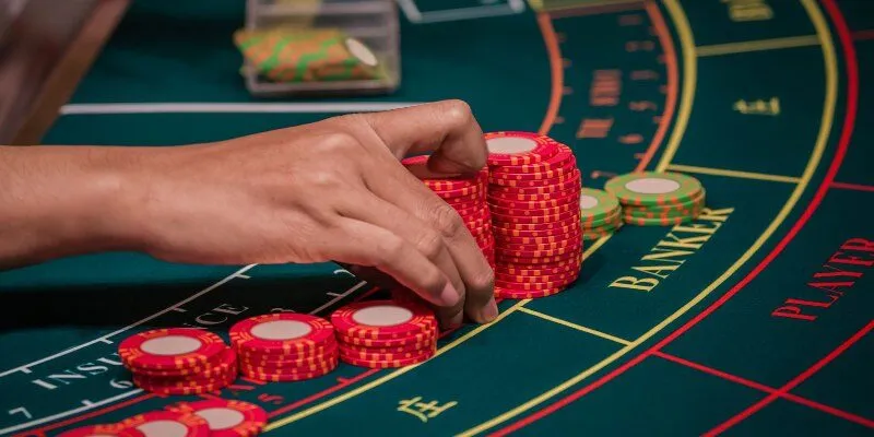 TÌM HIỂU BACCARAT ONLINE BỊP NGƯỜI CHƠI NHƯ THẾ NÀO? Xác thực qua tỉ lệ thắng từ các nhà cái